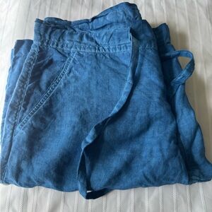 Women’s Blue Linen-Blend Drawstring Shorts